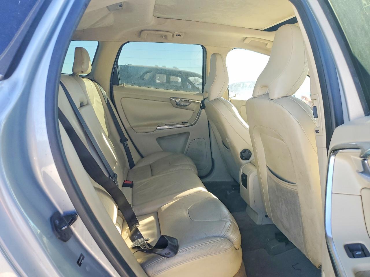 2013 VOLVO XC60