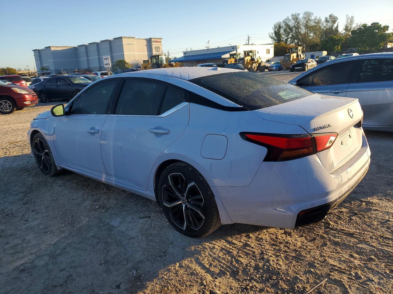 2025 NISSAN ALTIMA