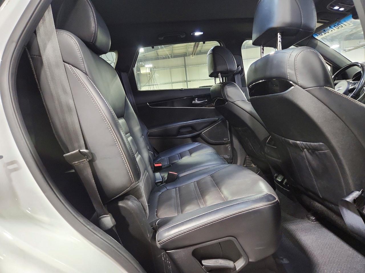 2017 KIA SORENTO