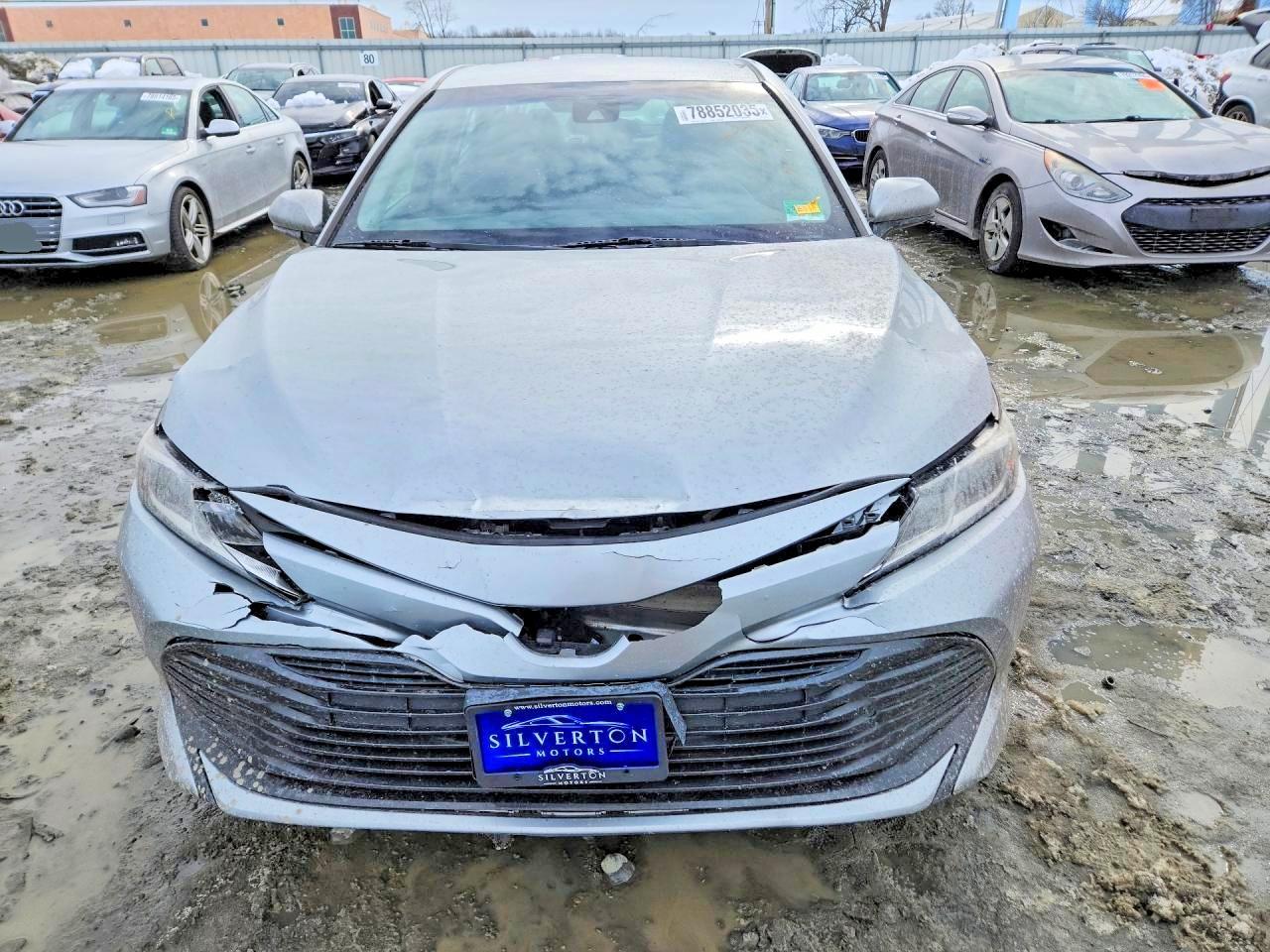 2018 TOYOTA CAMRY