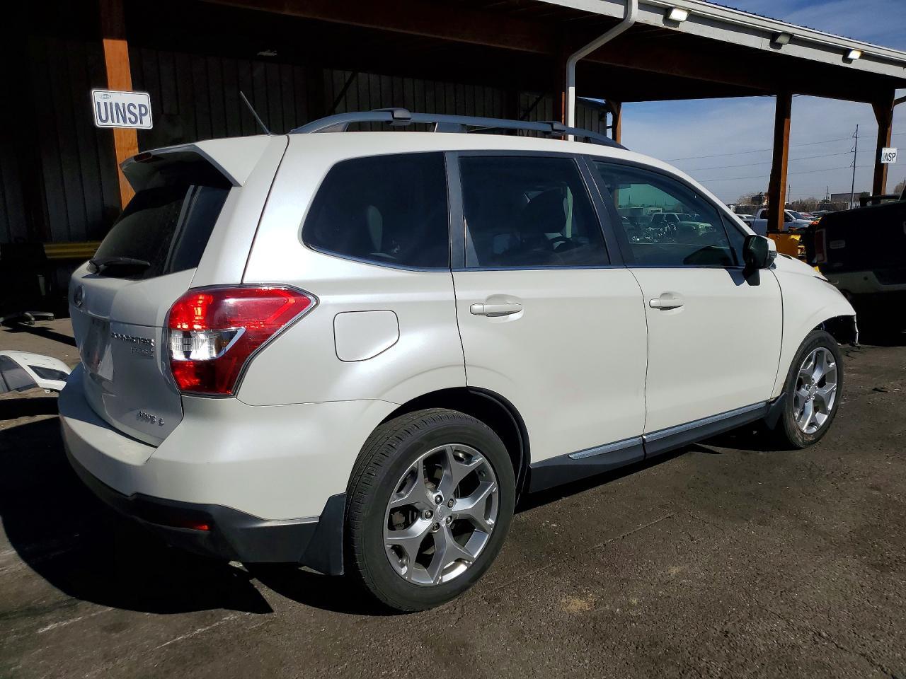 2015 SUBARU FORESTER