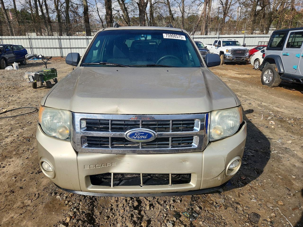 2010 FORD ESCAPE
