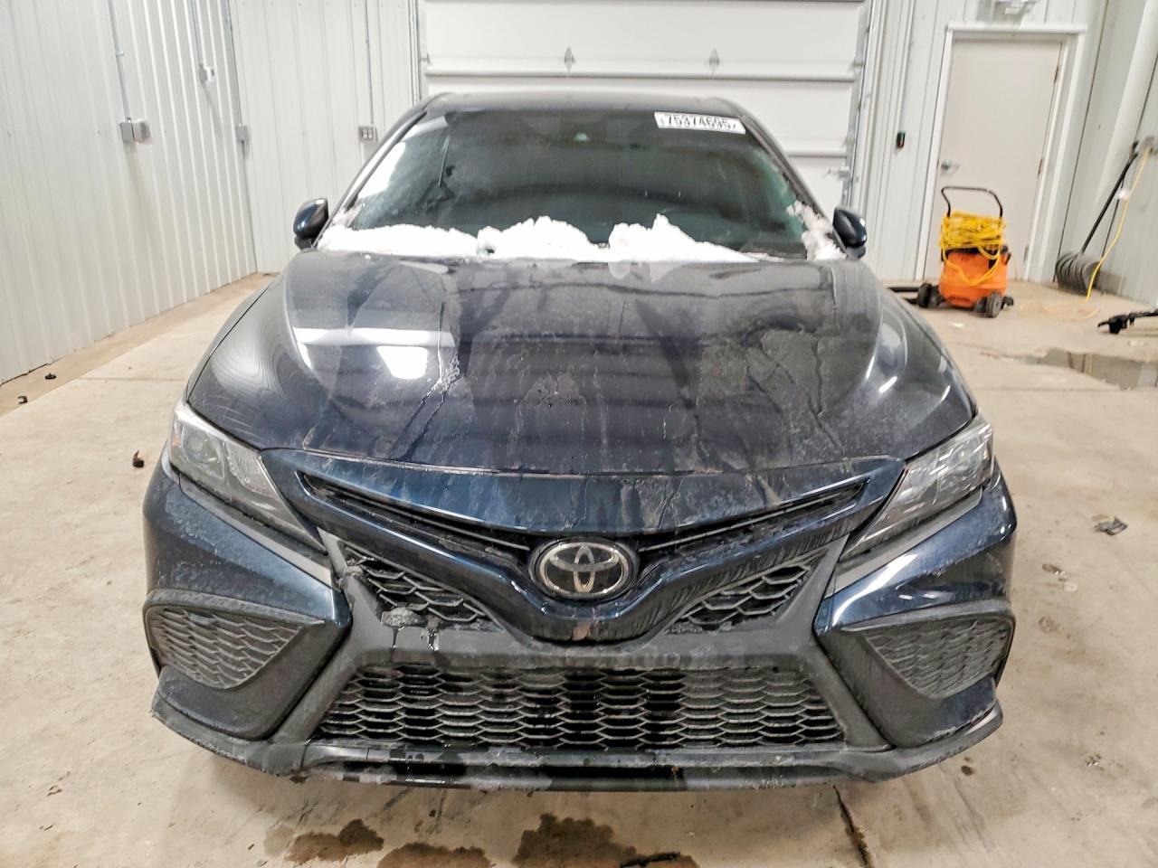 2021 TOYOTA CAMRY
