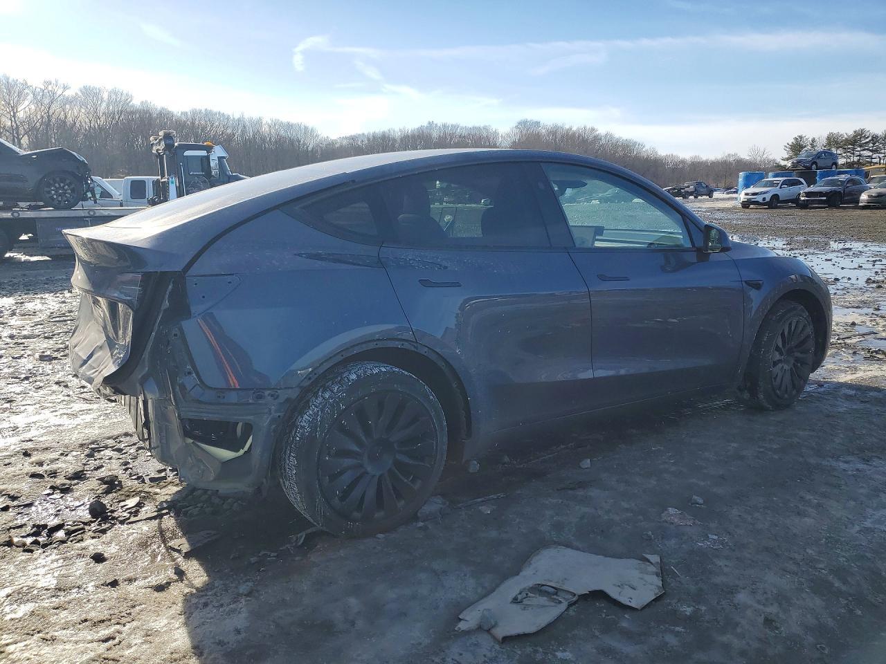 2023 TESLA MODEL Y