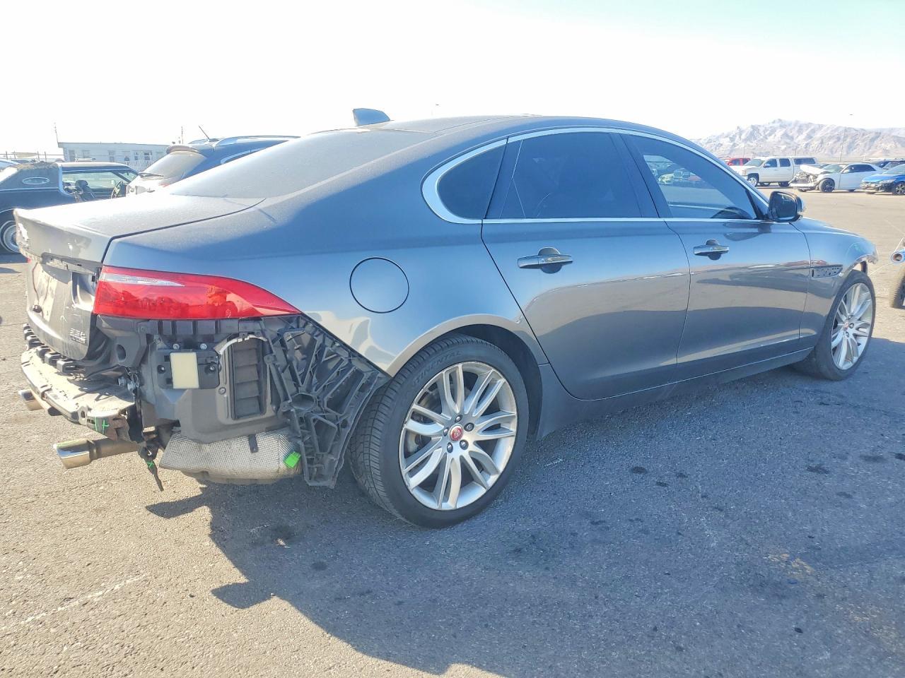 2017 JAGUAR XF