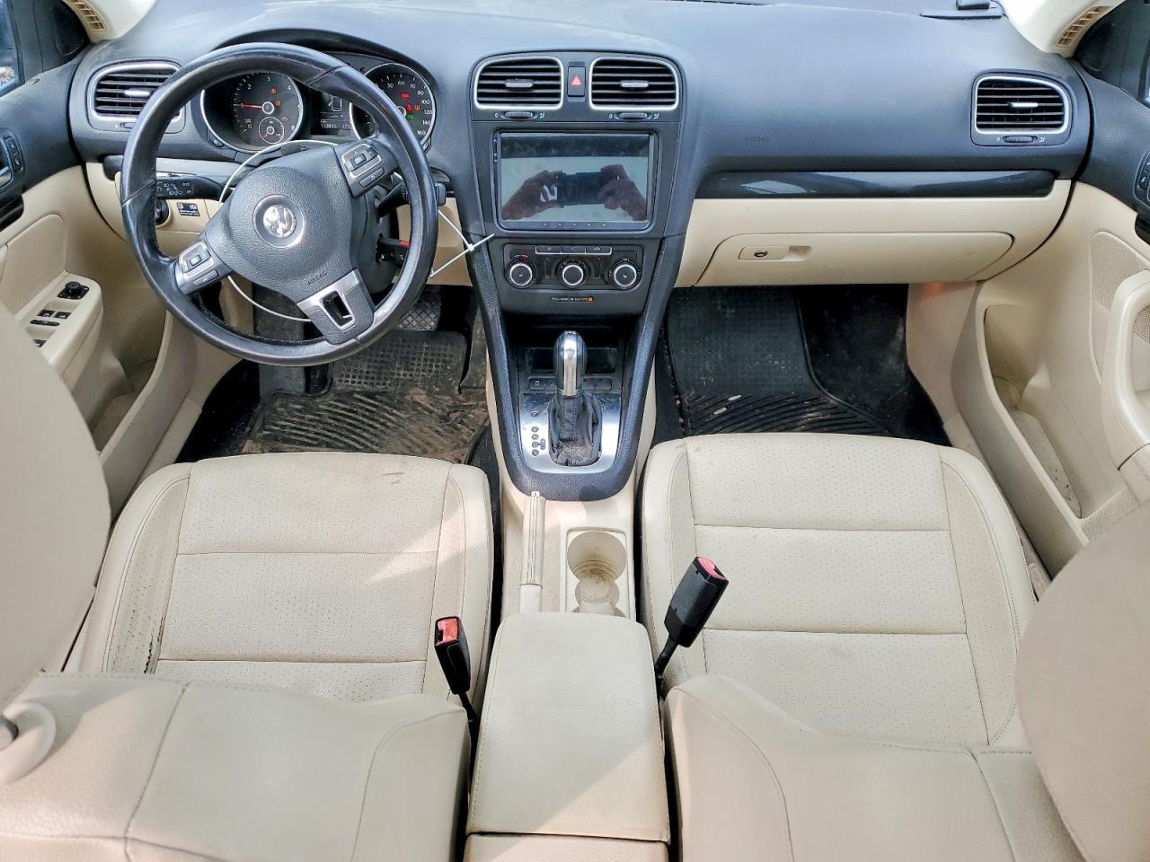 2011 VOLKSWAGEN JETTA