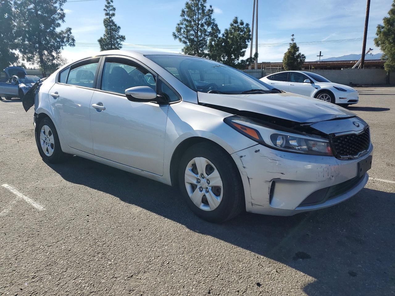 2017 KIA FORTE