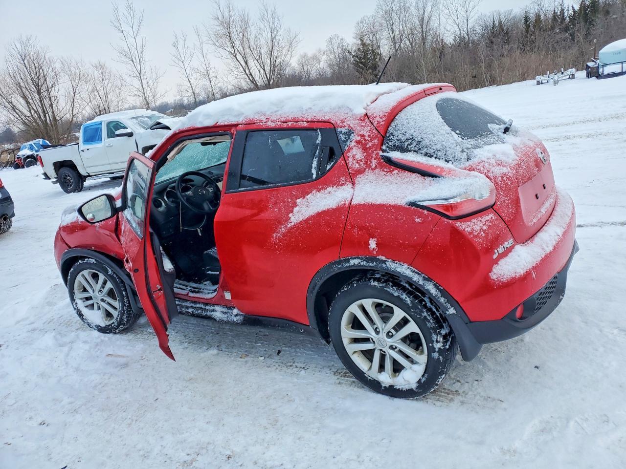2015 NISSAN Juke