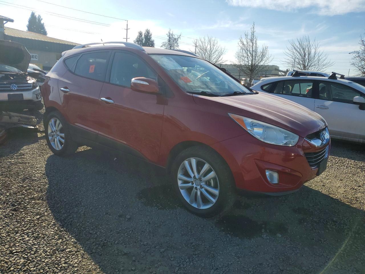 2011 HYUNDAI TUCSON