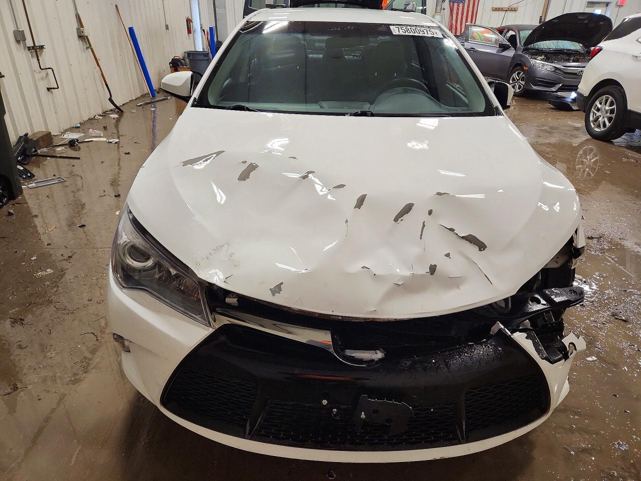2017 TOYOTA CAMRY