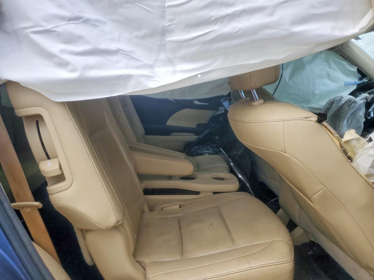 2015 TOYOTA HIGHLANDER