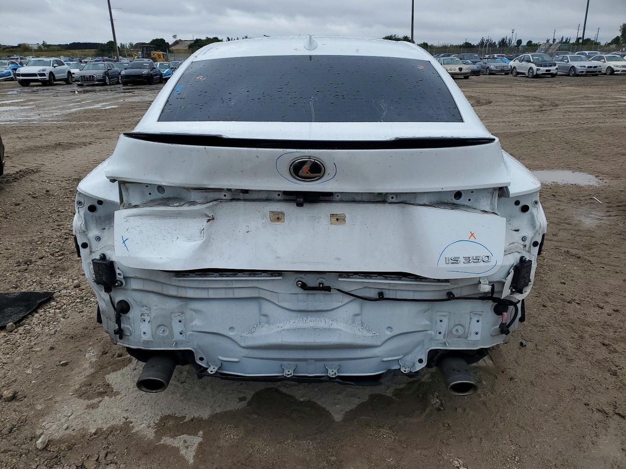2023 LEXUS IS 350