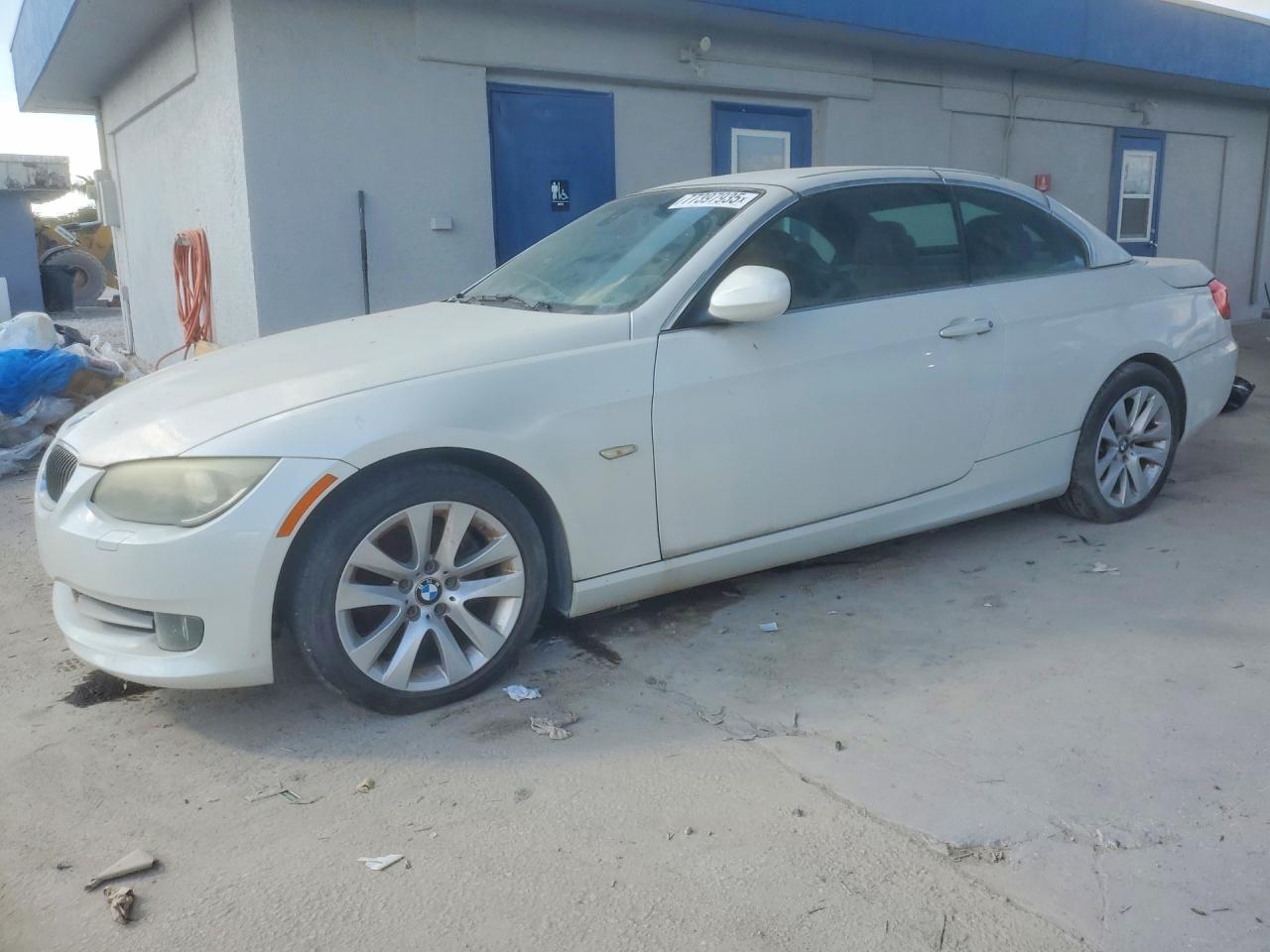 2011 BMW 3 SERIES