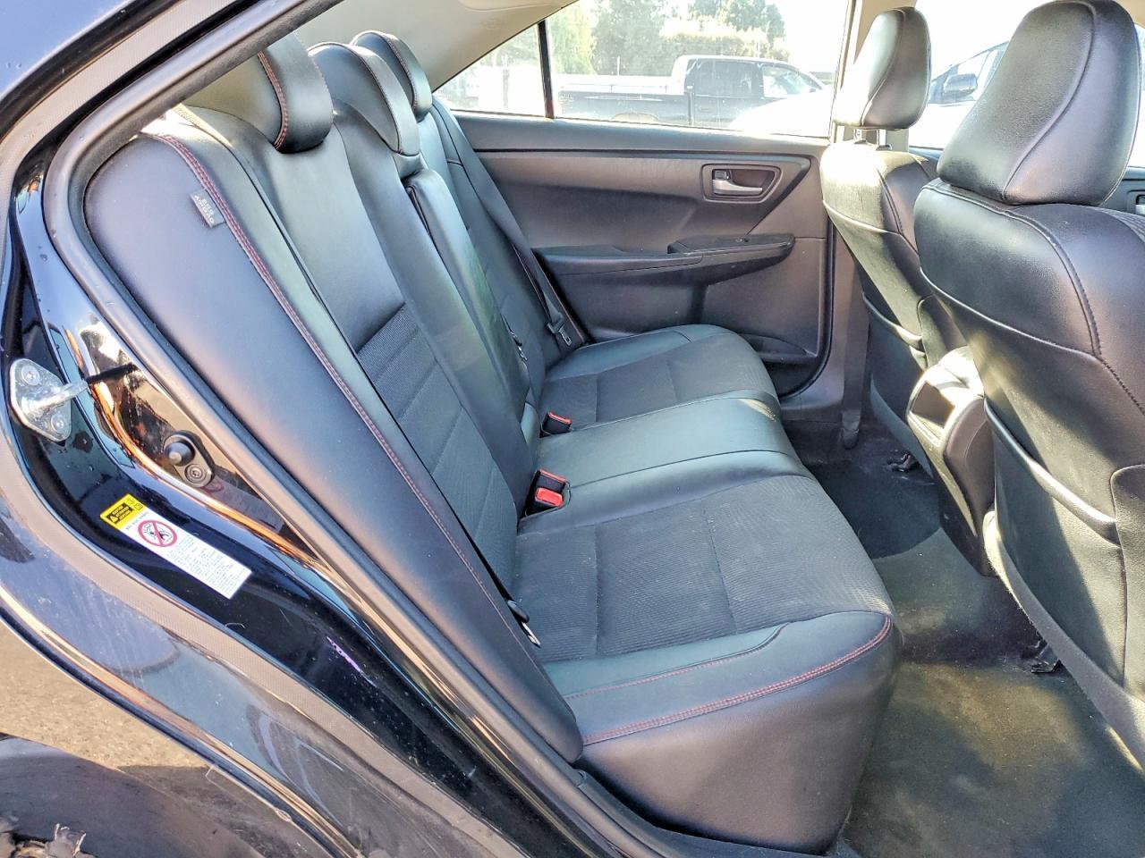 2016 TOYOTA CAMRY