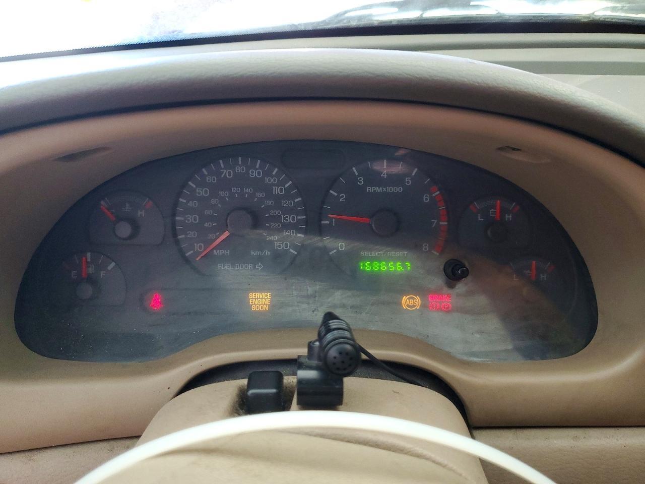 2004 FORD MUSTANG