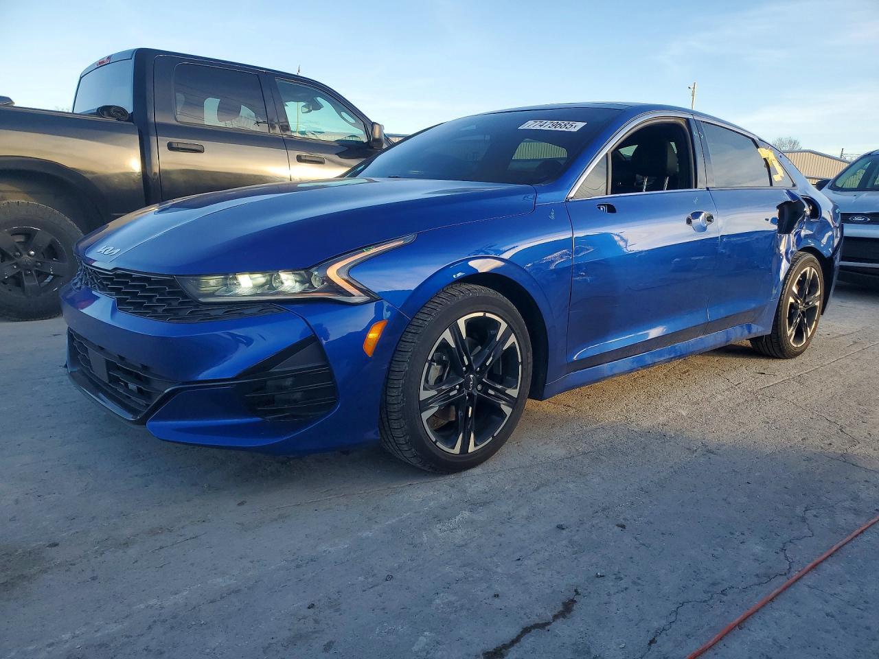 2022 KIA K5