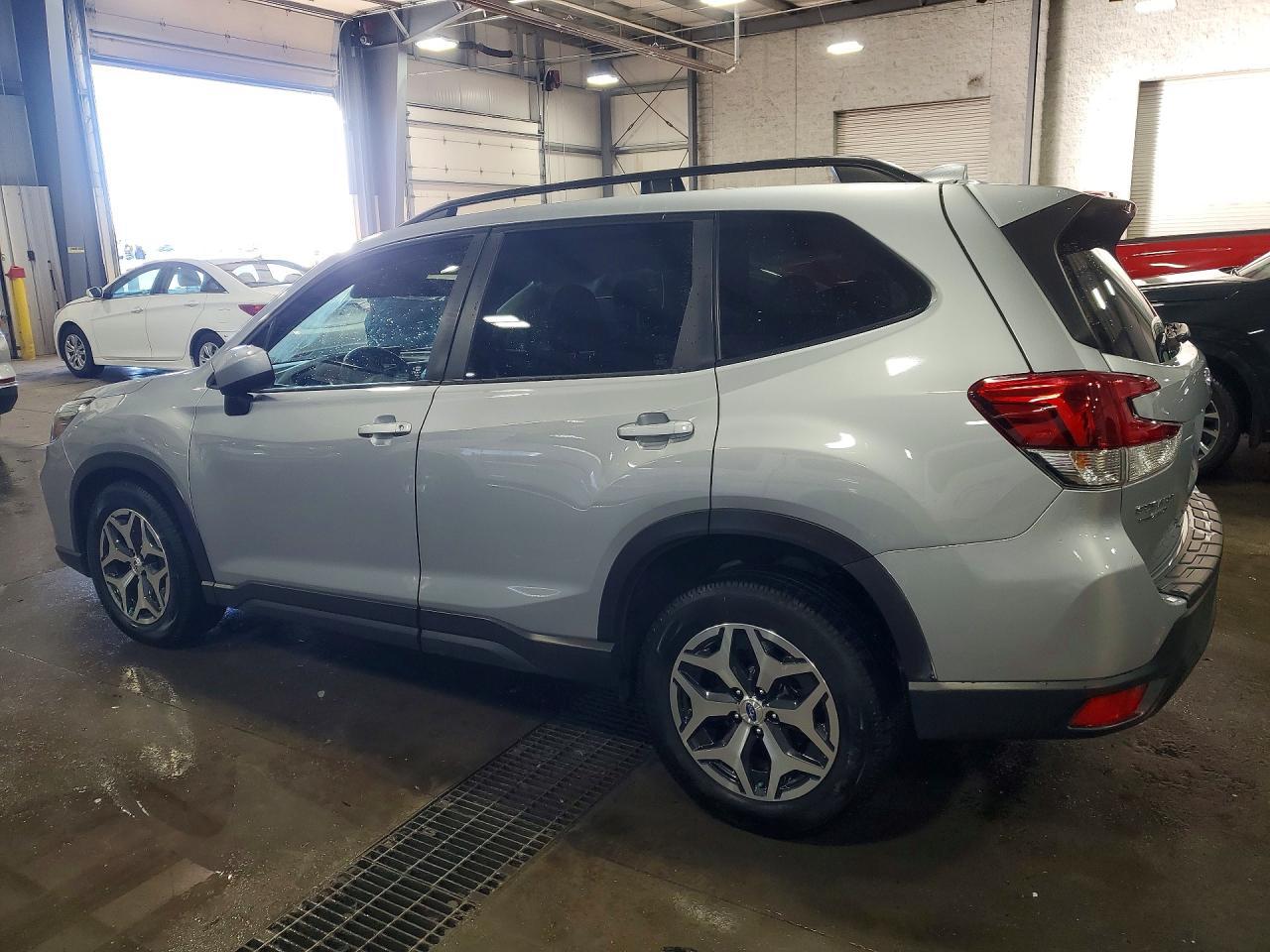 2019 SUBARU FORESTER