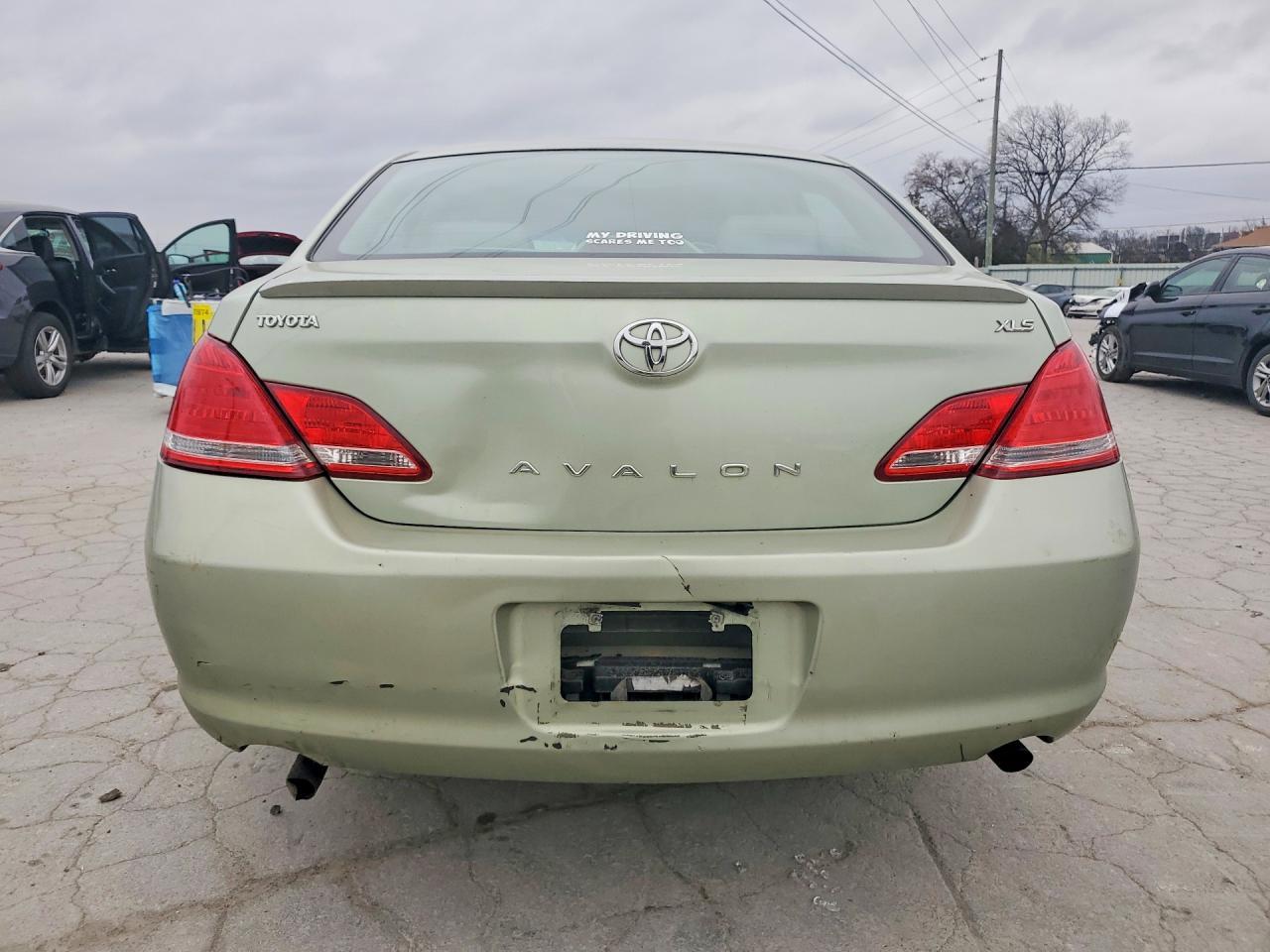 2006 TOYOTA Avalon