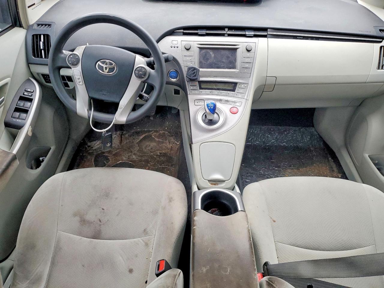2014 TOYOTA PRIUS