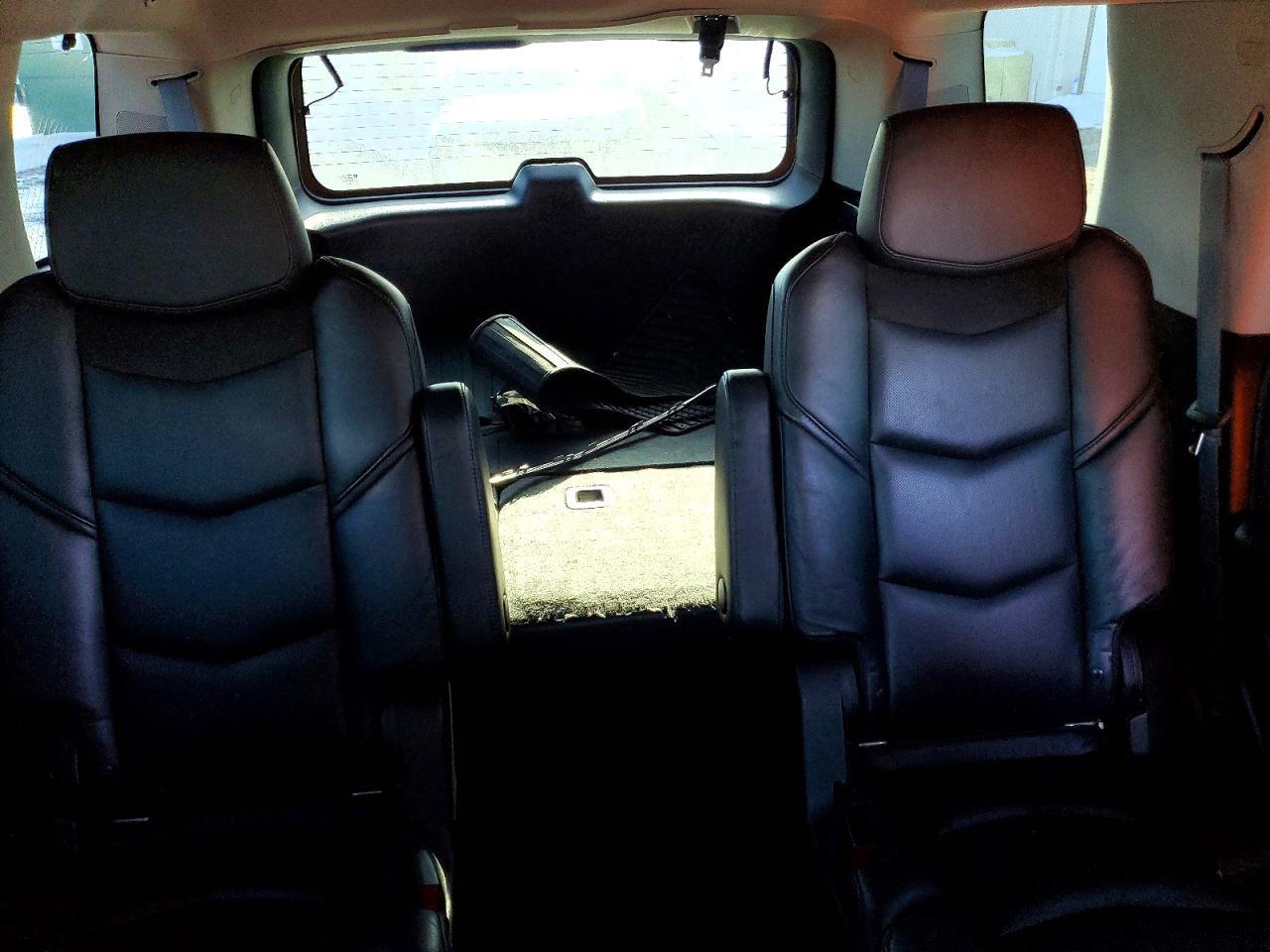 2017 CADILLAC ESCALADE