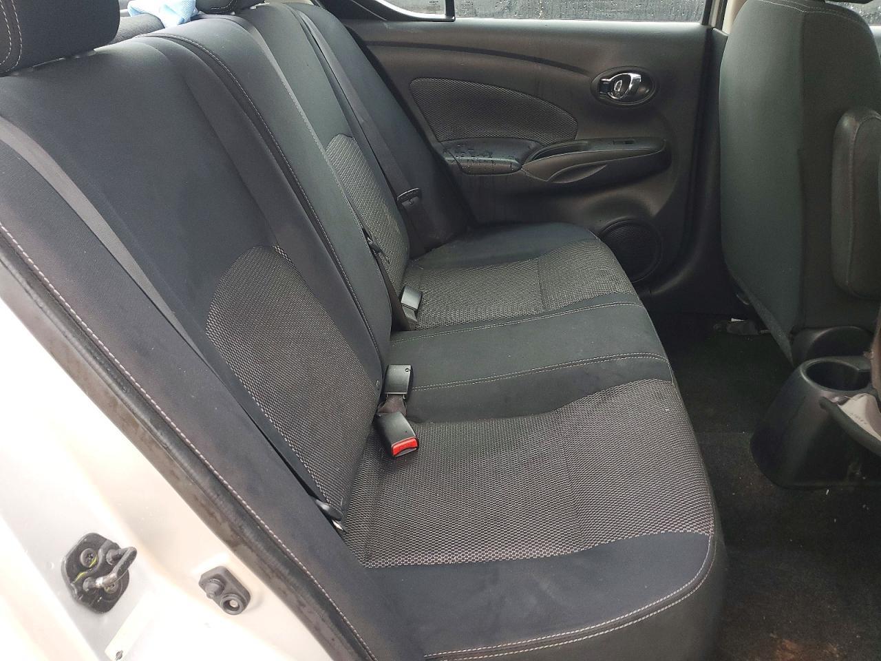 2017 NISSAN VERSA