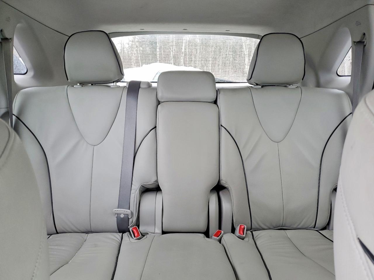 2010 TOYOTA VENZA