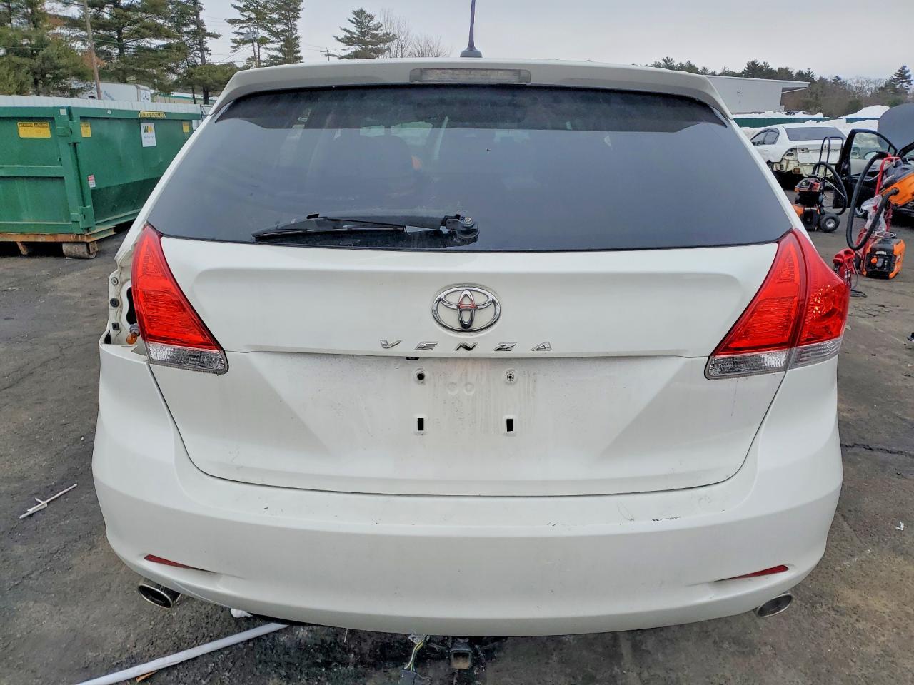 2010 TOYOTA VENZA