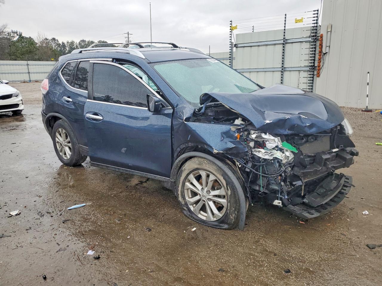 2016 NISSAN ROGUE