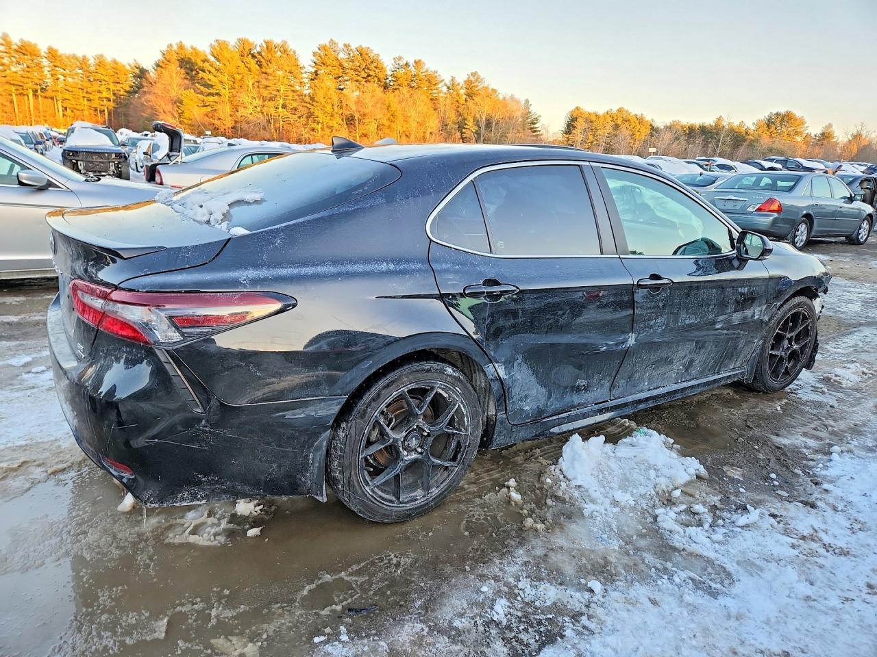 2024 TOYOTA CAMRY