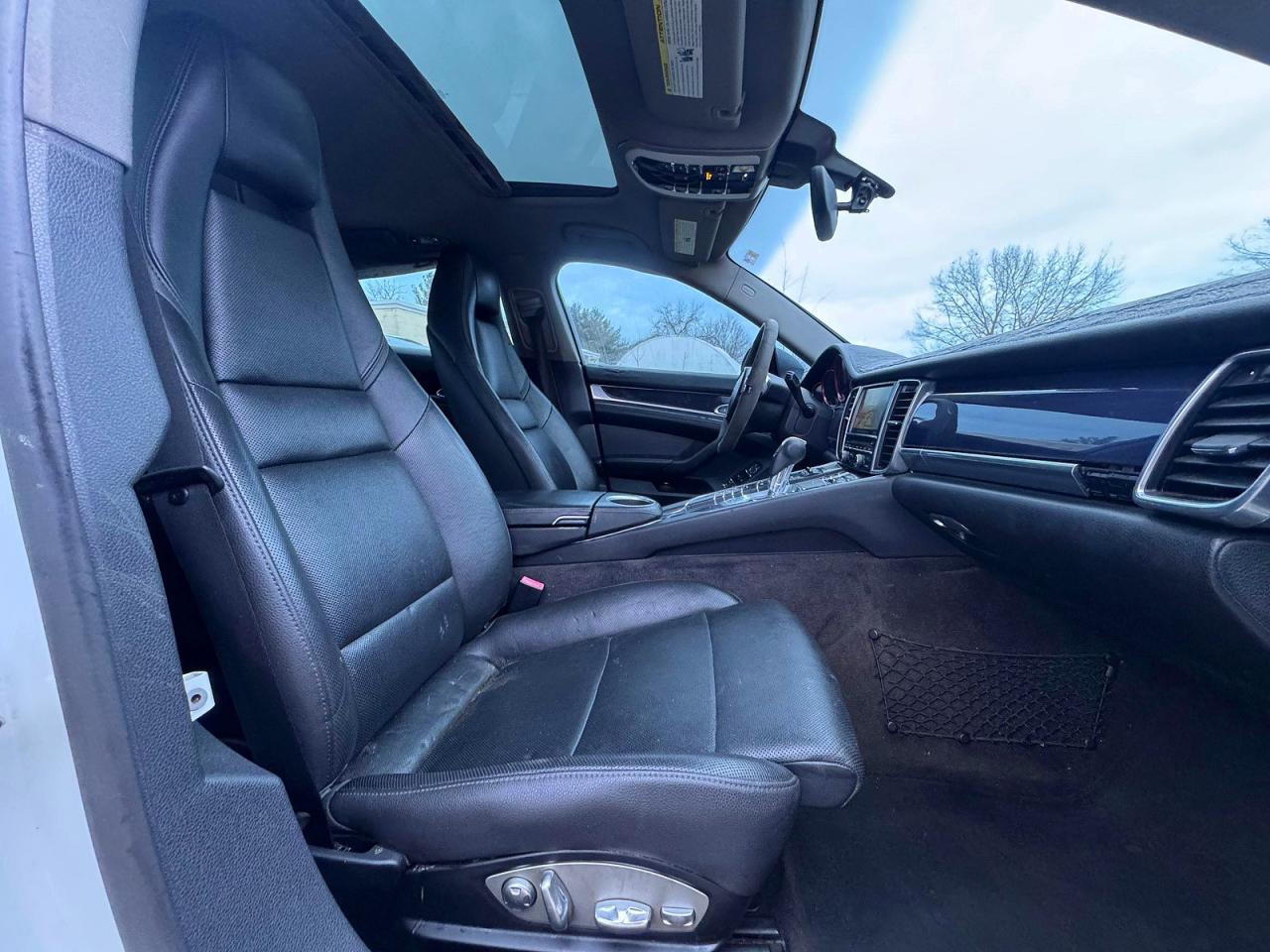 2015 PORSCHE Panamera