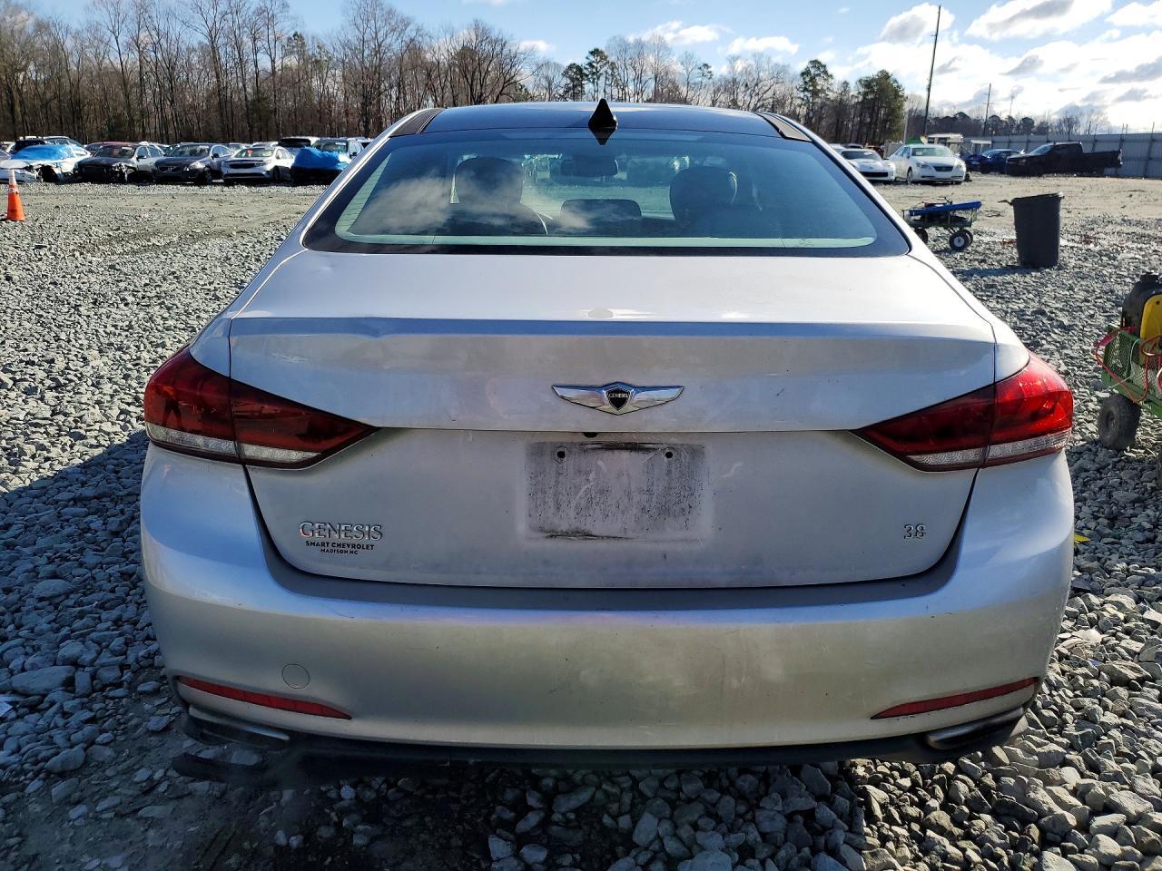 2015 HYUNDAI GENESIS