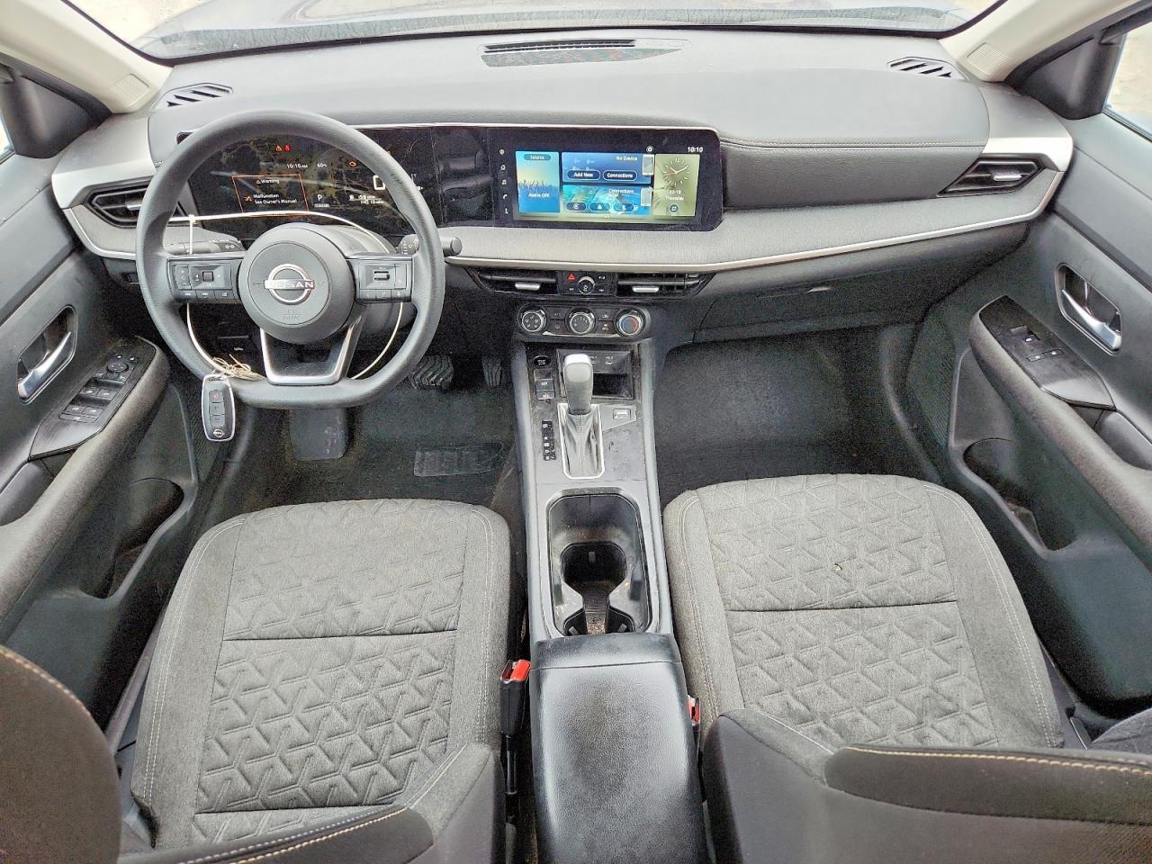 2025 NISSAN KICKS