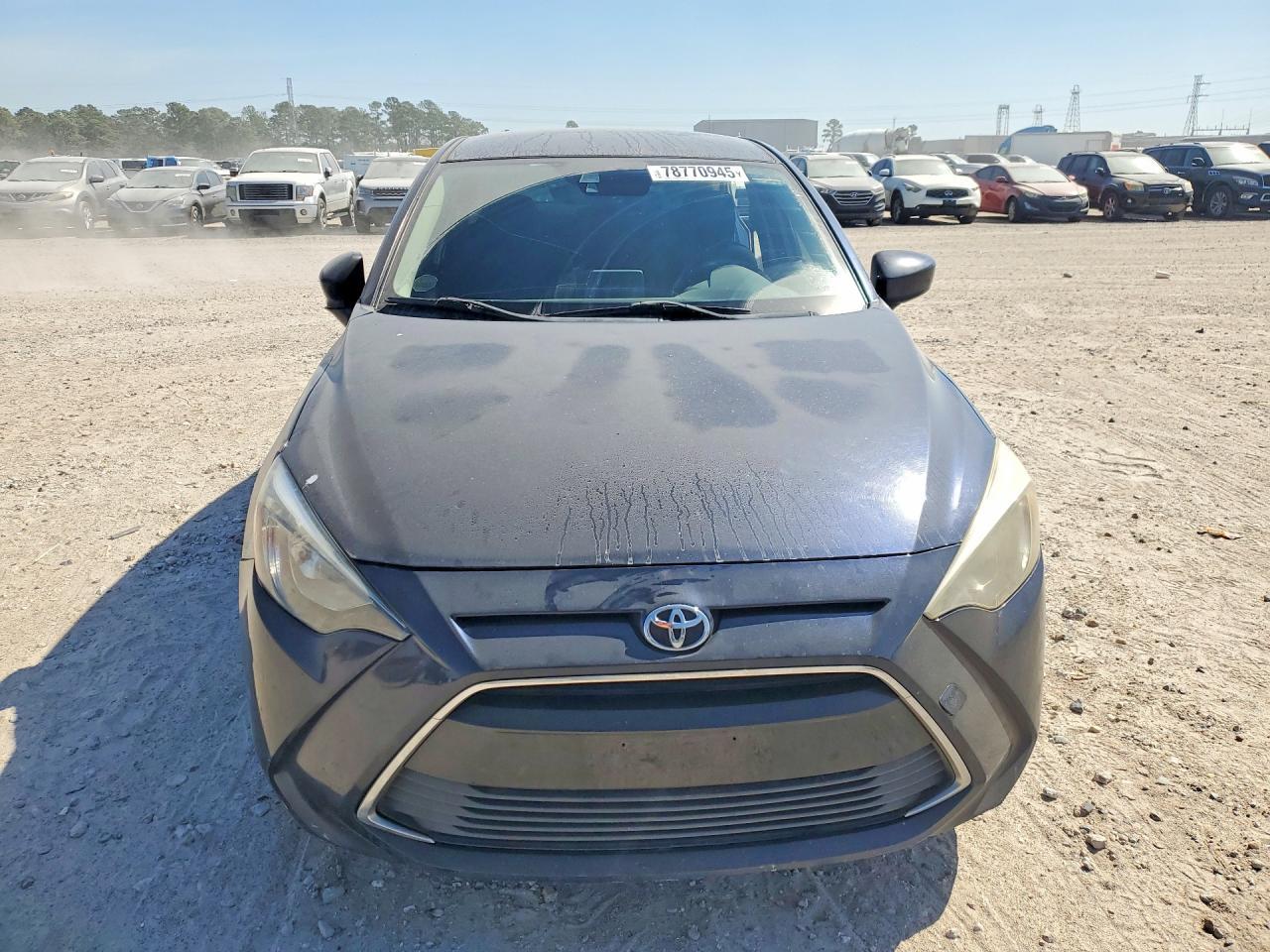 2017 TOYOTA YARIS