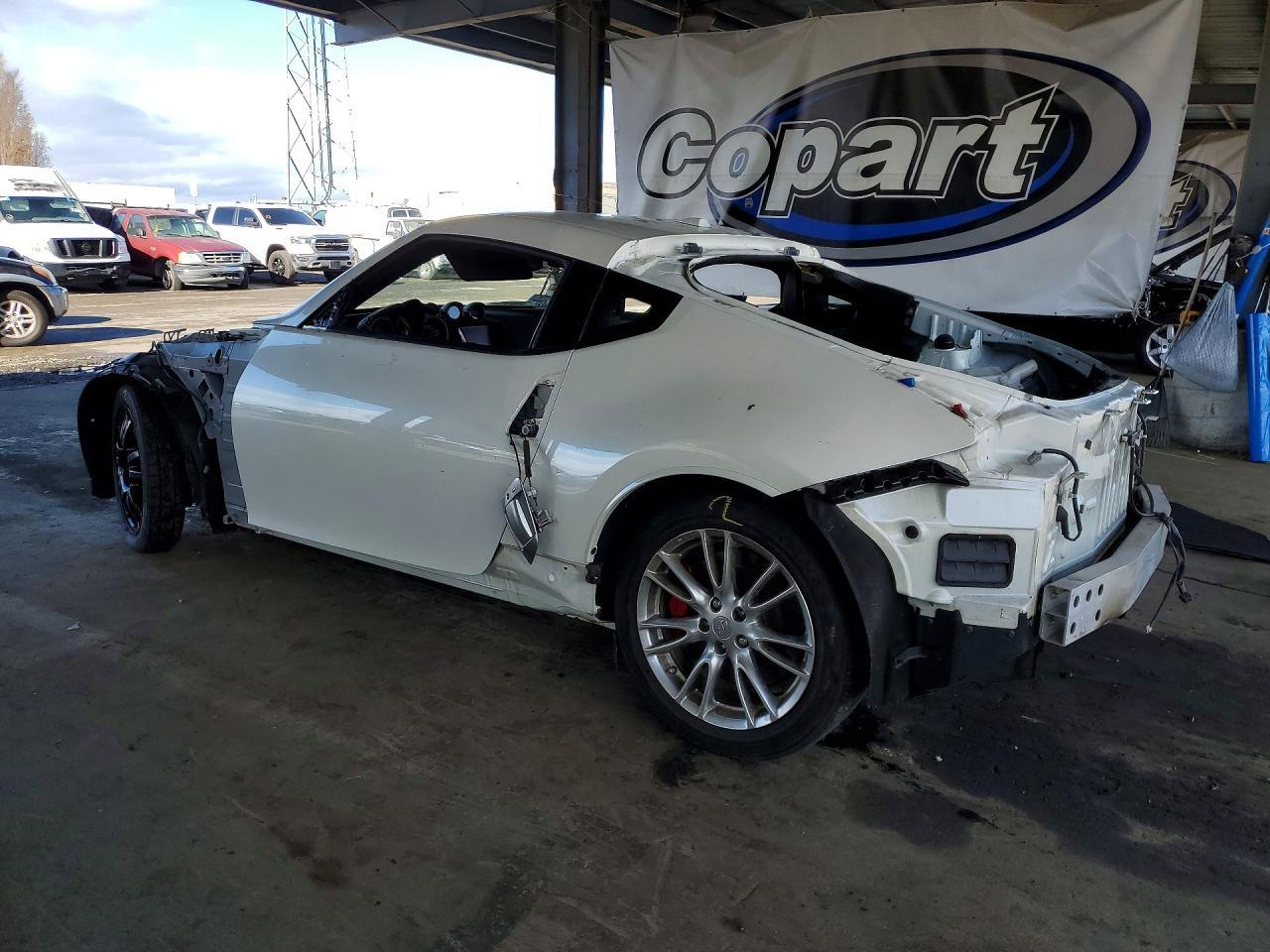 2015 NISSAN 370Z