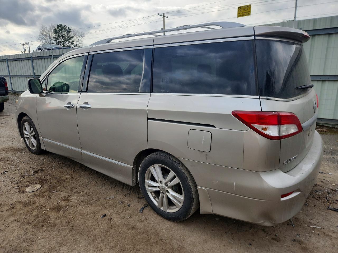 2012 NISSAN Quest
