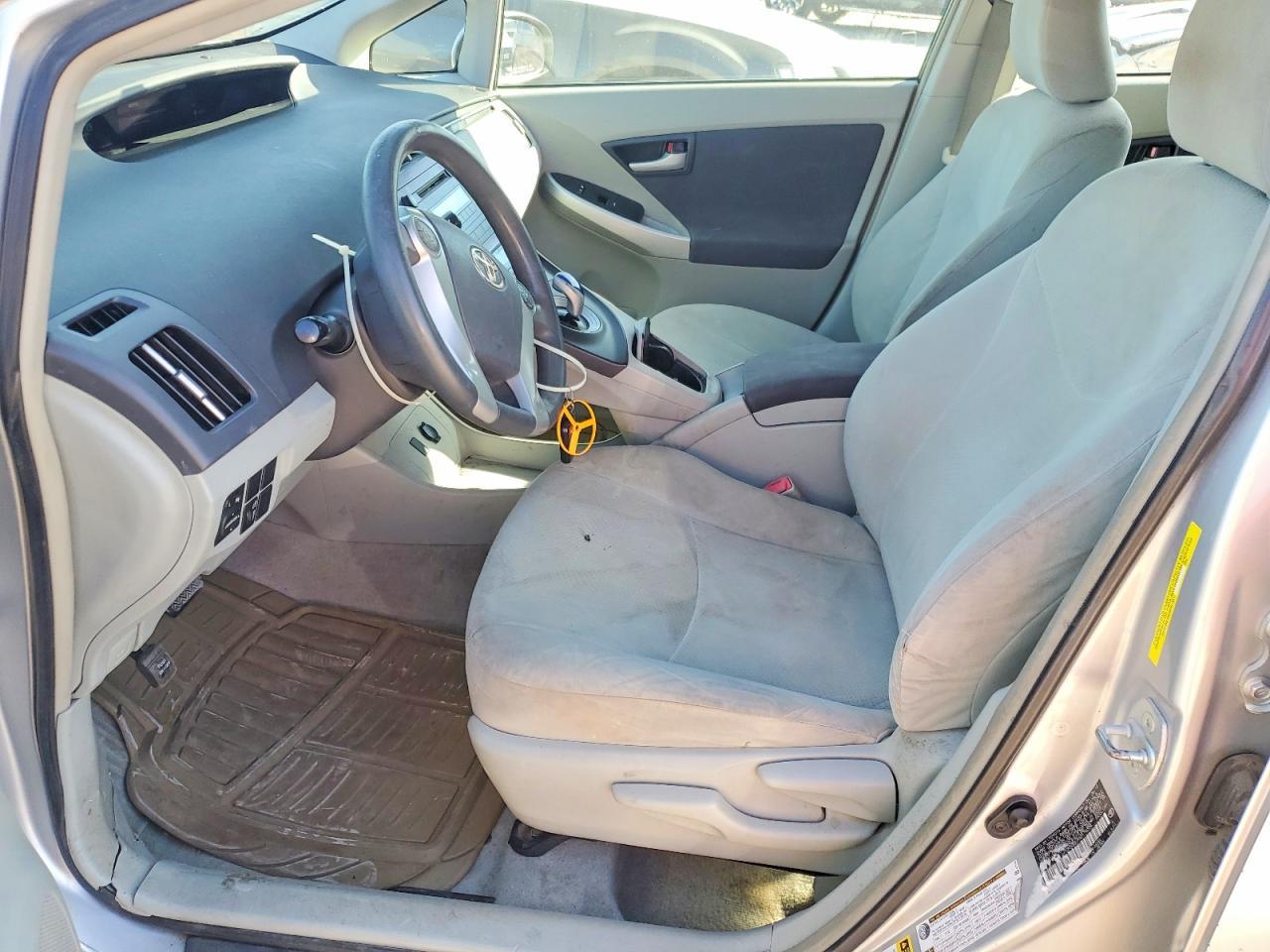 2010 TOYOTA PRIUS
