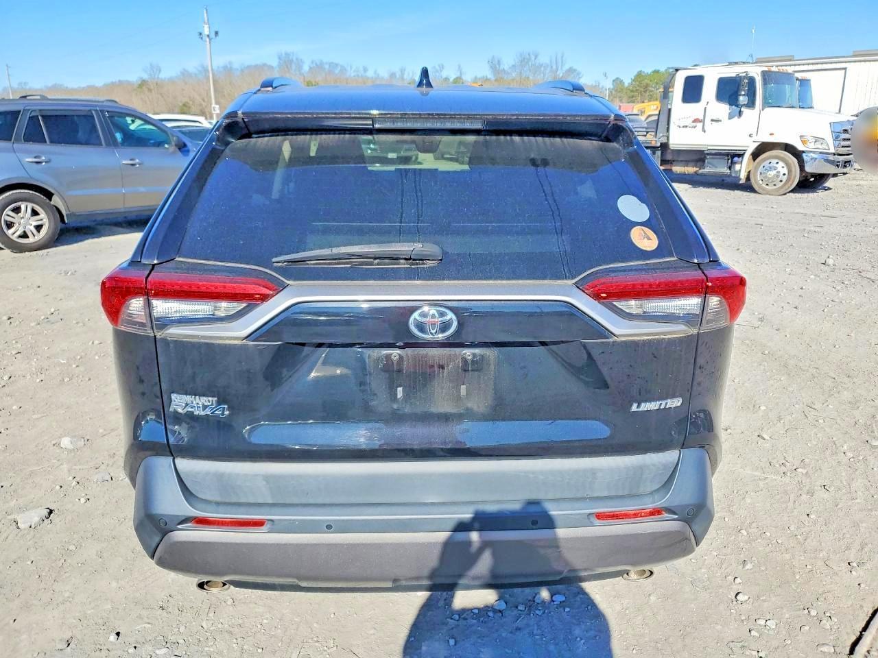 2019 TOYOTA RAV4