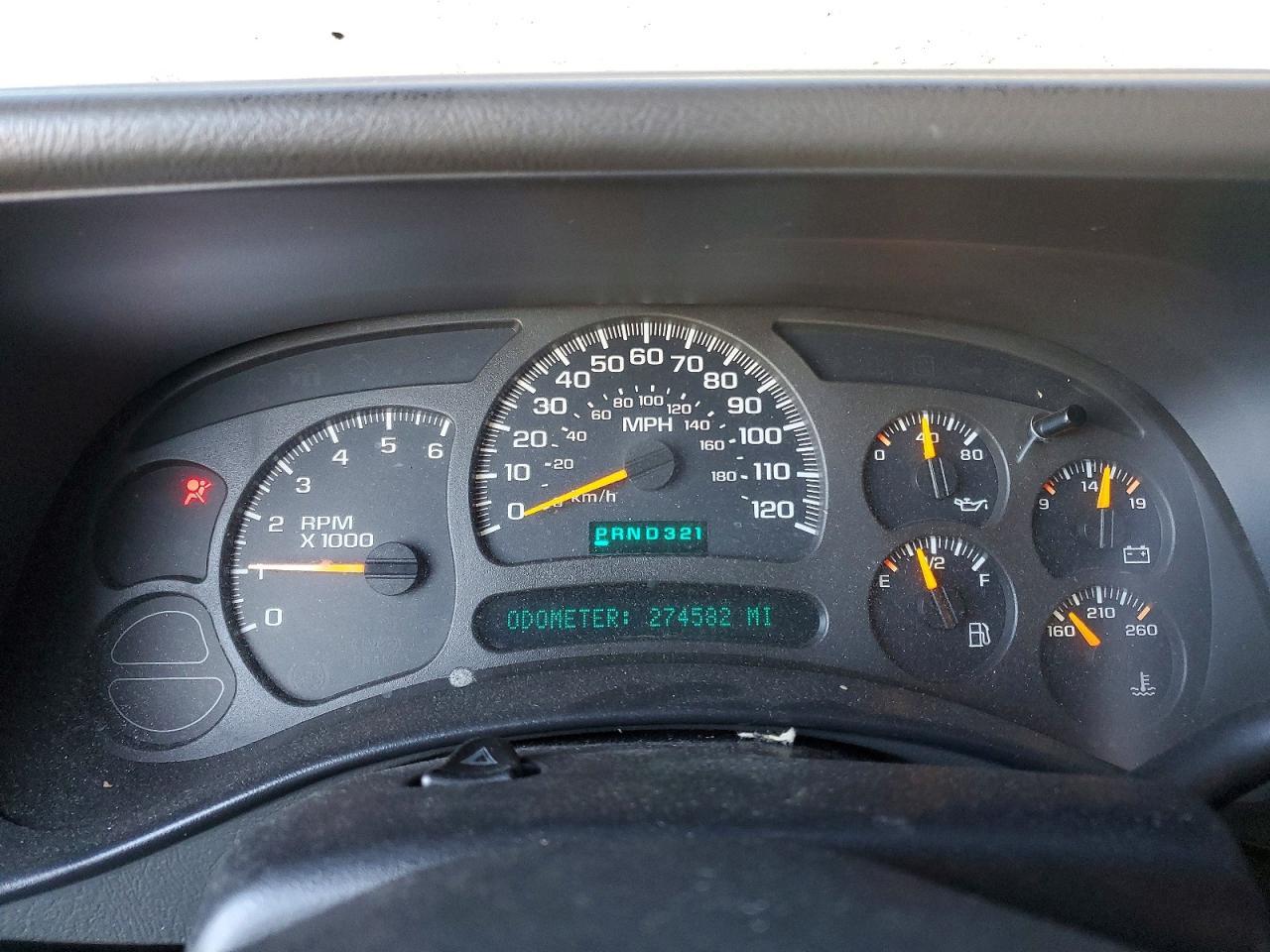 2004 CHEVROLET Tahoe