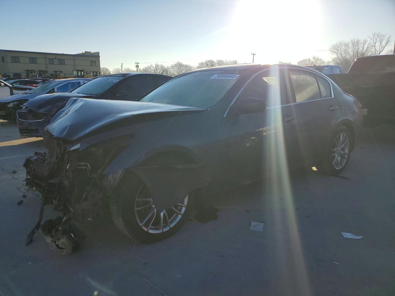 2011 INFINITI G37