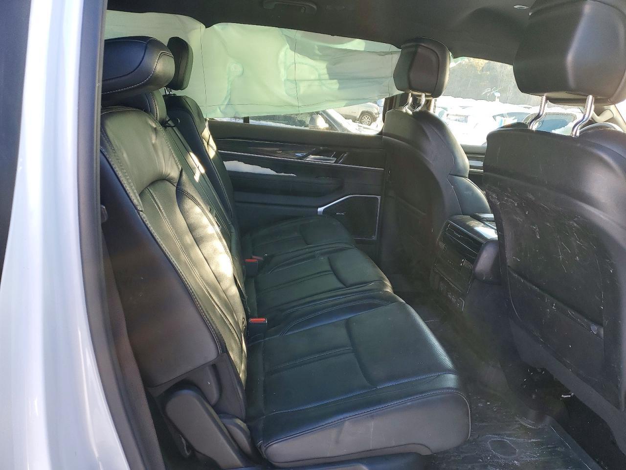 2022 JEEP Wagoneer