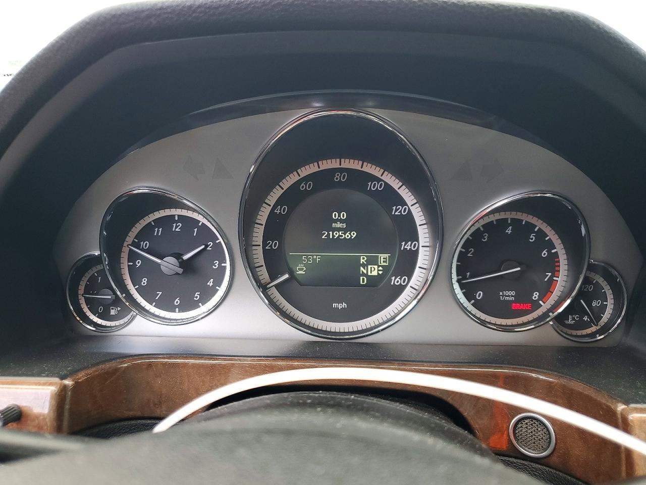 2011 MERCEDES-BENZ E-Class