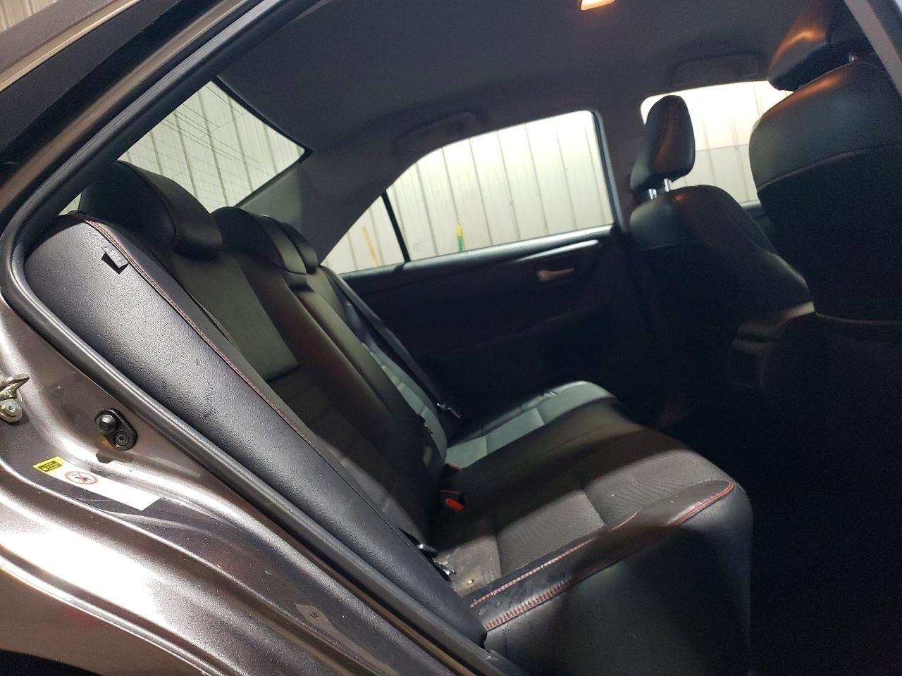2016 TOYOTA CAMRY