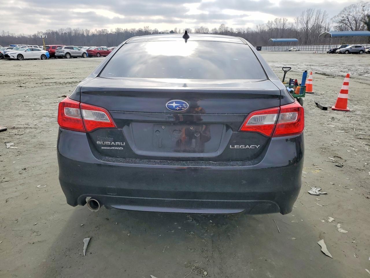 2016 SUBARU Legacy
