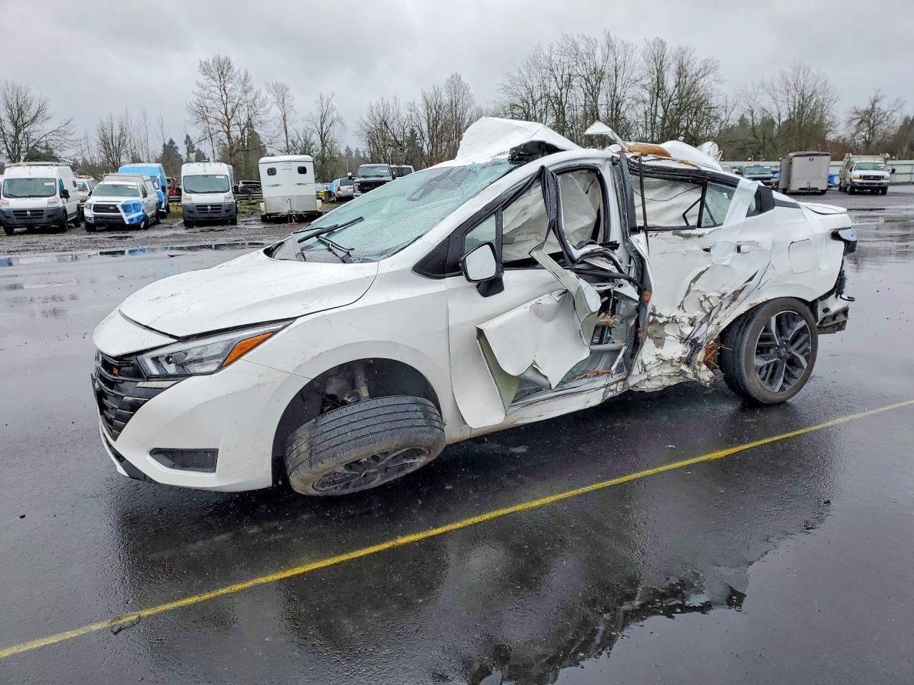 2024 NISSAN VERSA