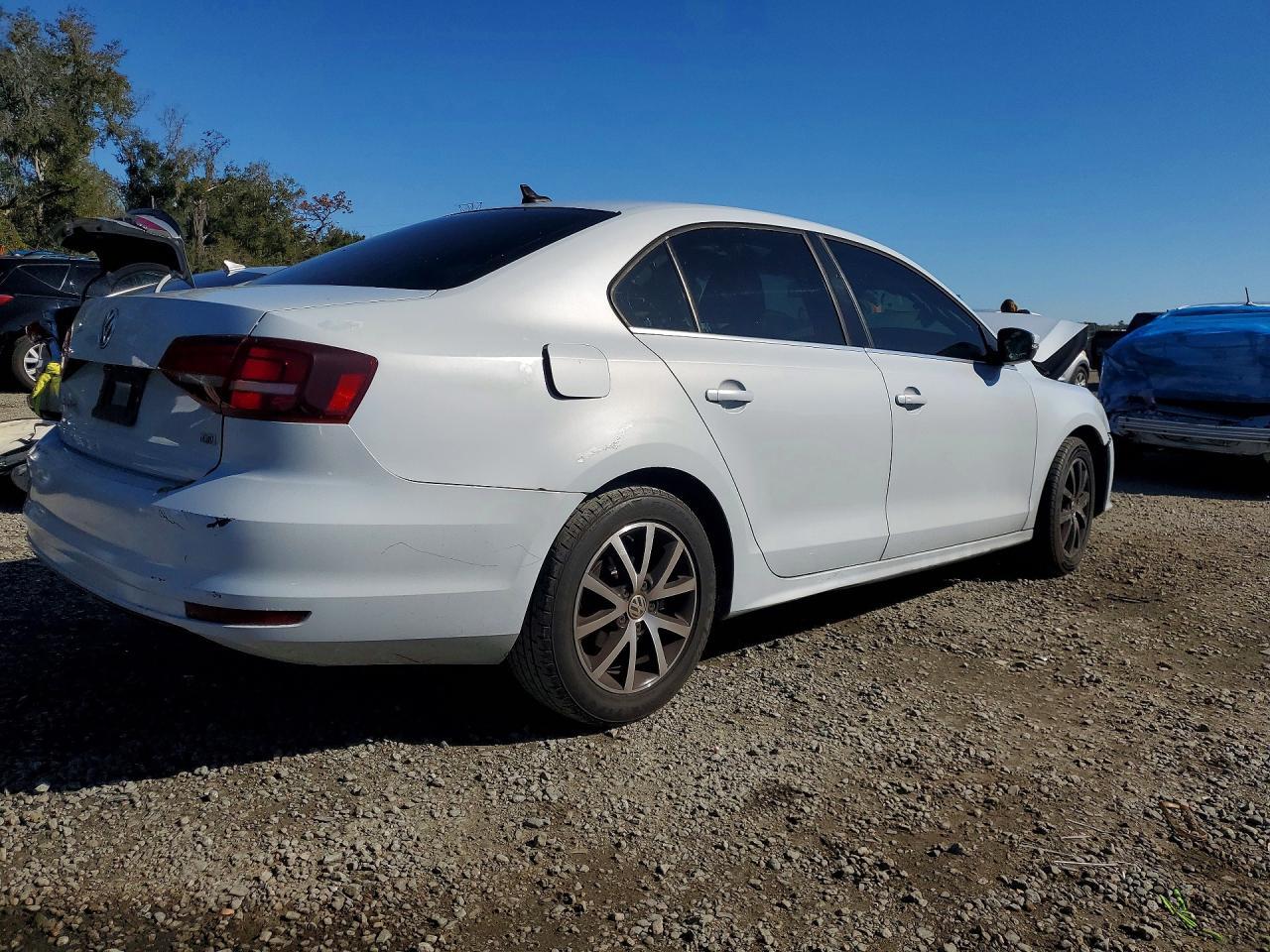 2017 VOLKSWAGEN JETTA