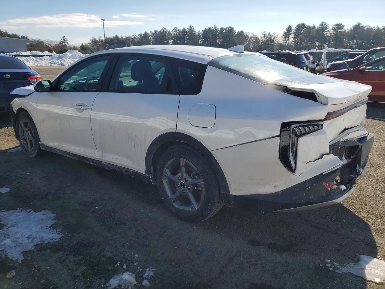 2025 KIA K4