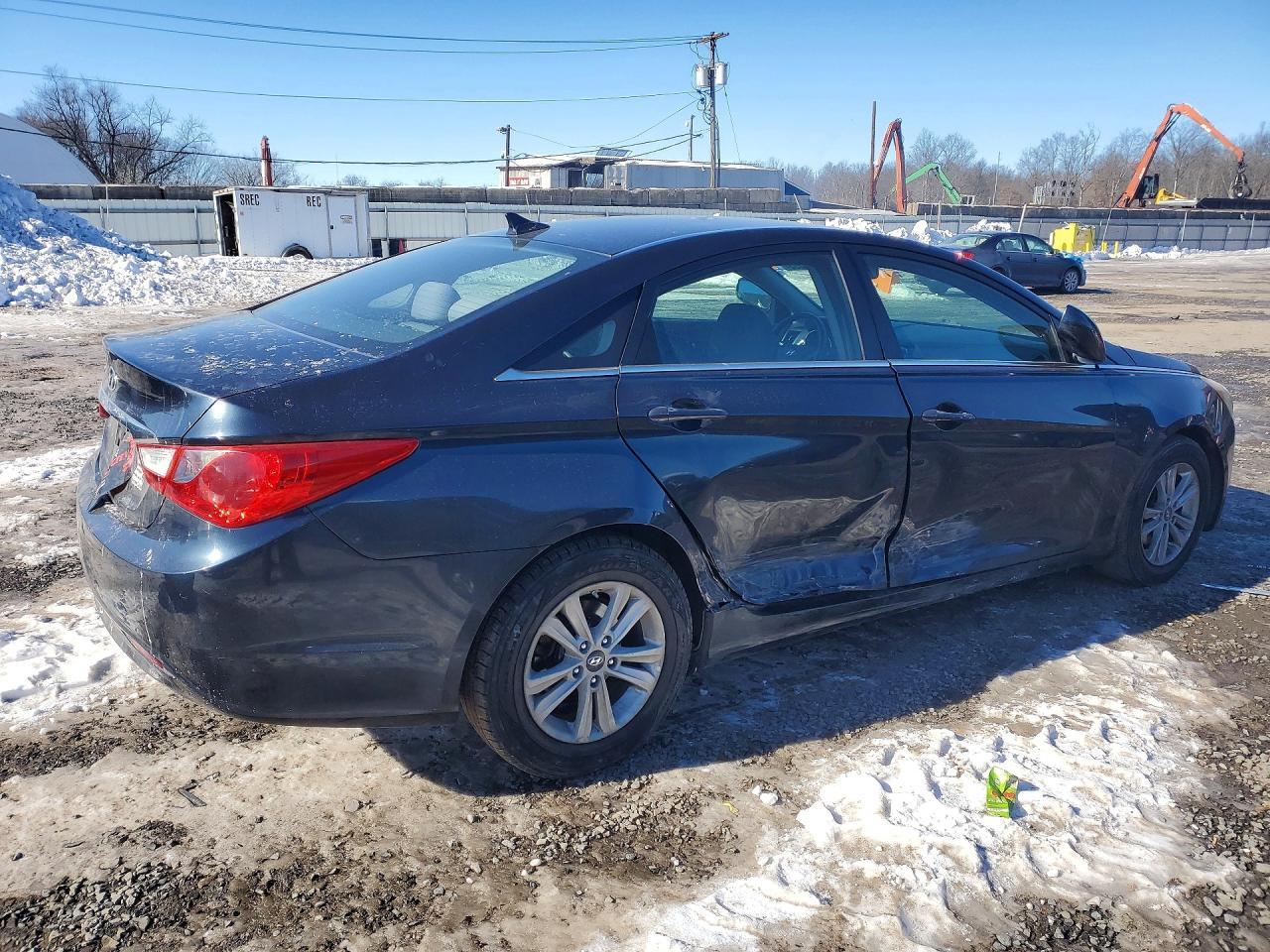 2011 HYUNDAI SONATA