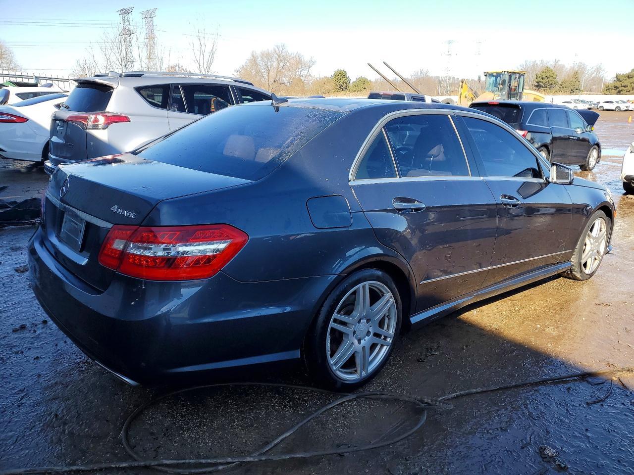 2010 MERCEDES-BENZ E-Class