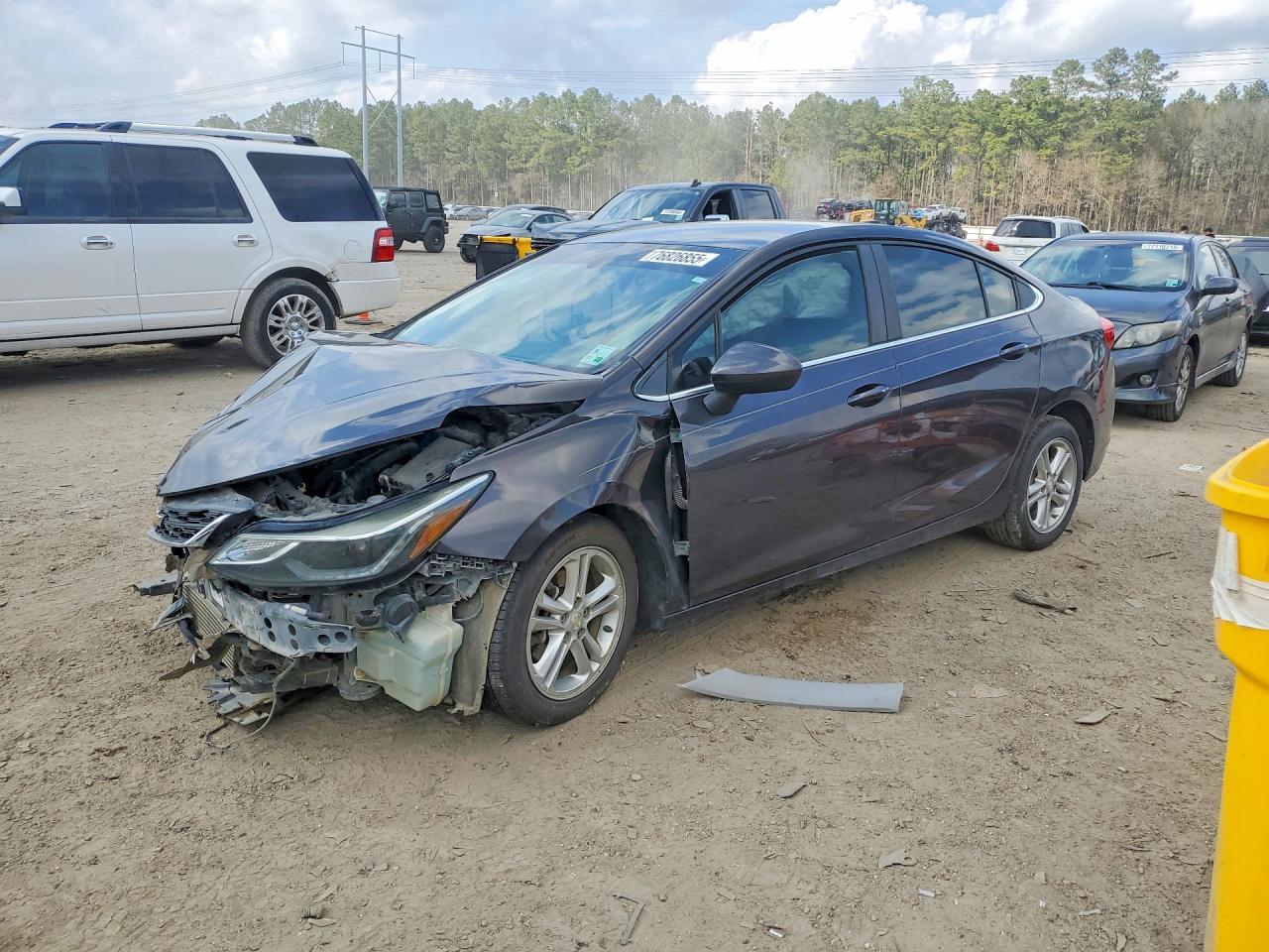 2017 CHEVROLET CRUZE