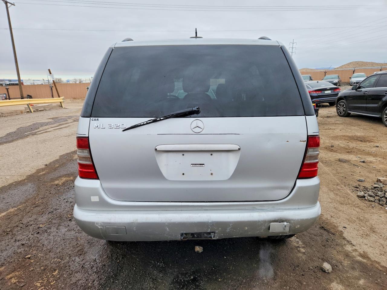 2001 MERCEDES-BENZ ML-Class